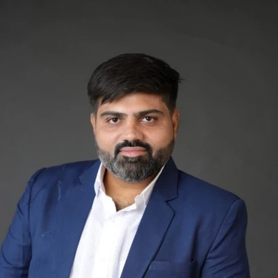 Nisarg Pujara, Founder & CEO of VectorLink Labs